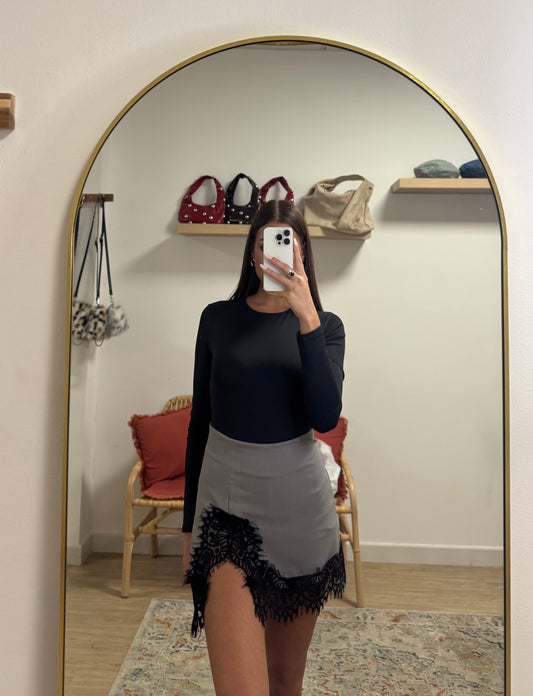 Falda encaje