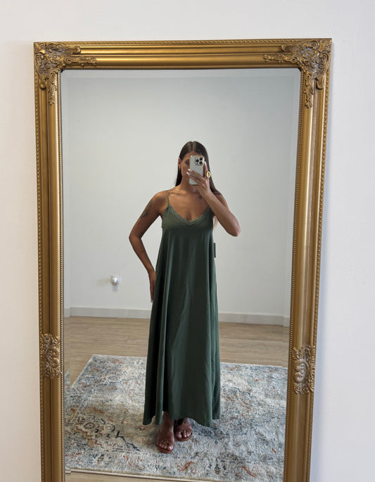 Vestido Lencero Verde | Tendencia Moda 2025