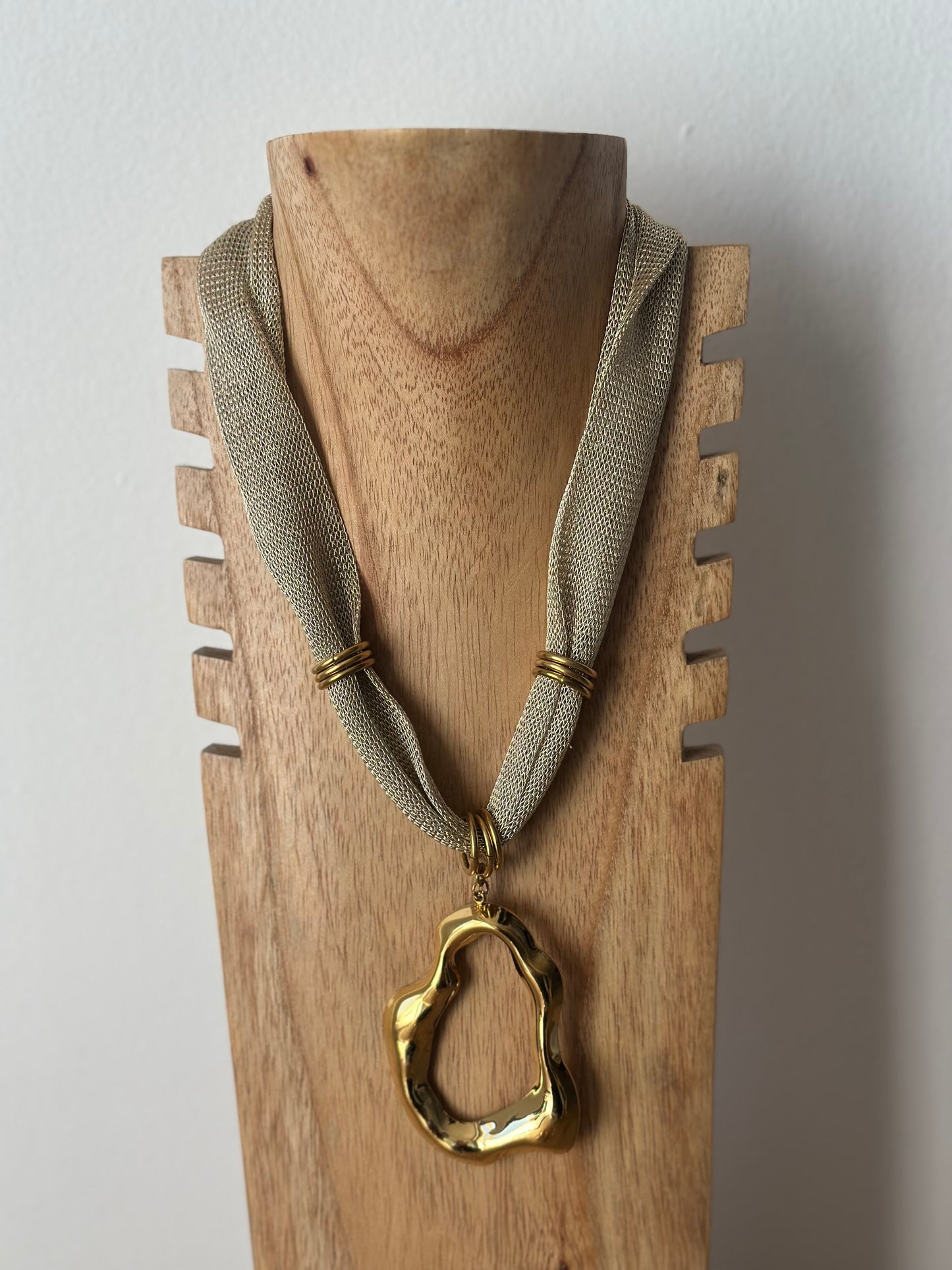 Collar roca