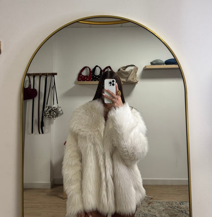 Abrigo white