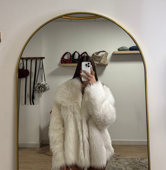 Abrigo white