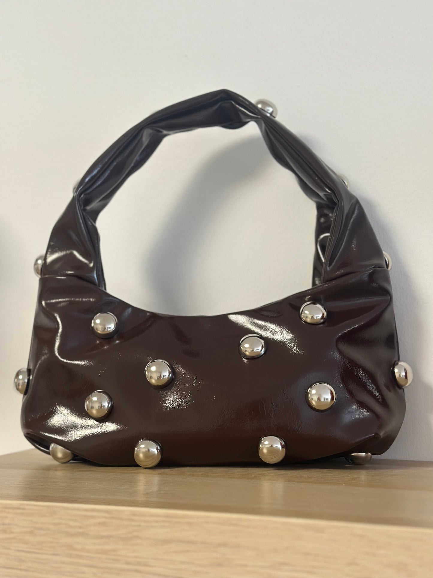 Bolso tachuela marron