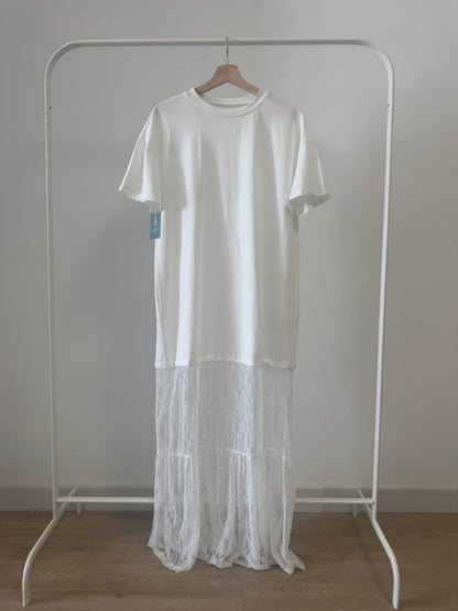 Vestido Encaje Oversize | Tendencia Moda 2025