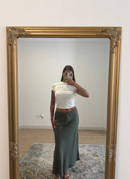 Falda Midi Verde| Tendencia Moda 2025